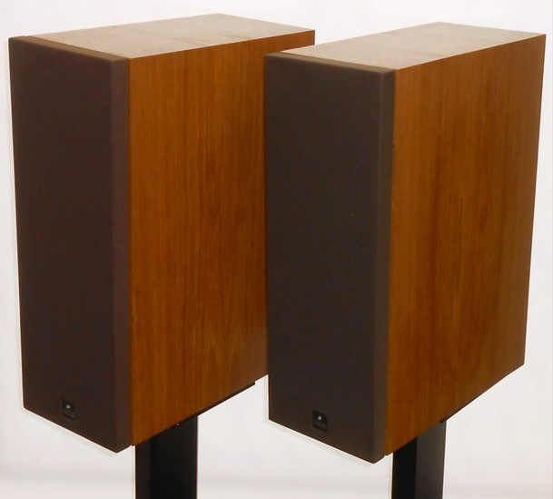 meridian m2 speakers